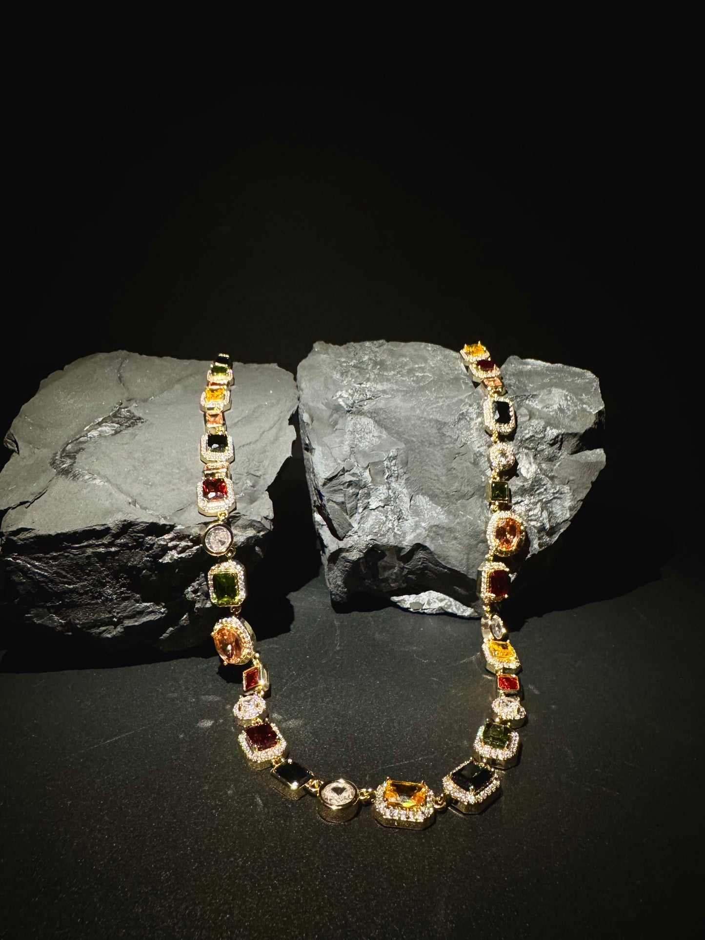 APOLLO GEM STONES NECKLACE