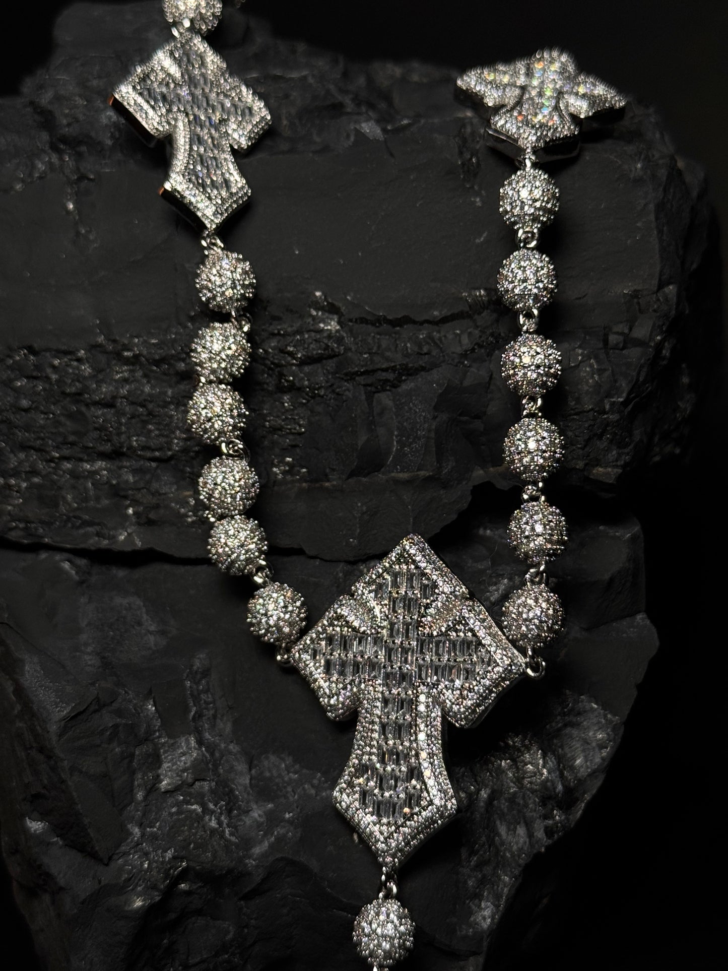 CIELO ROSARY NECKLACE