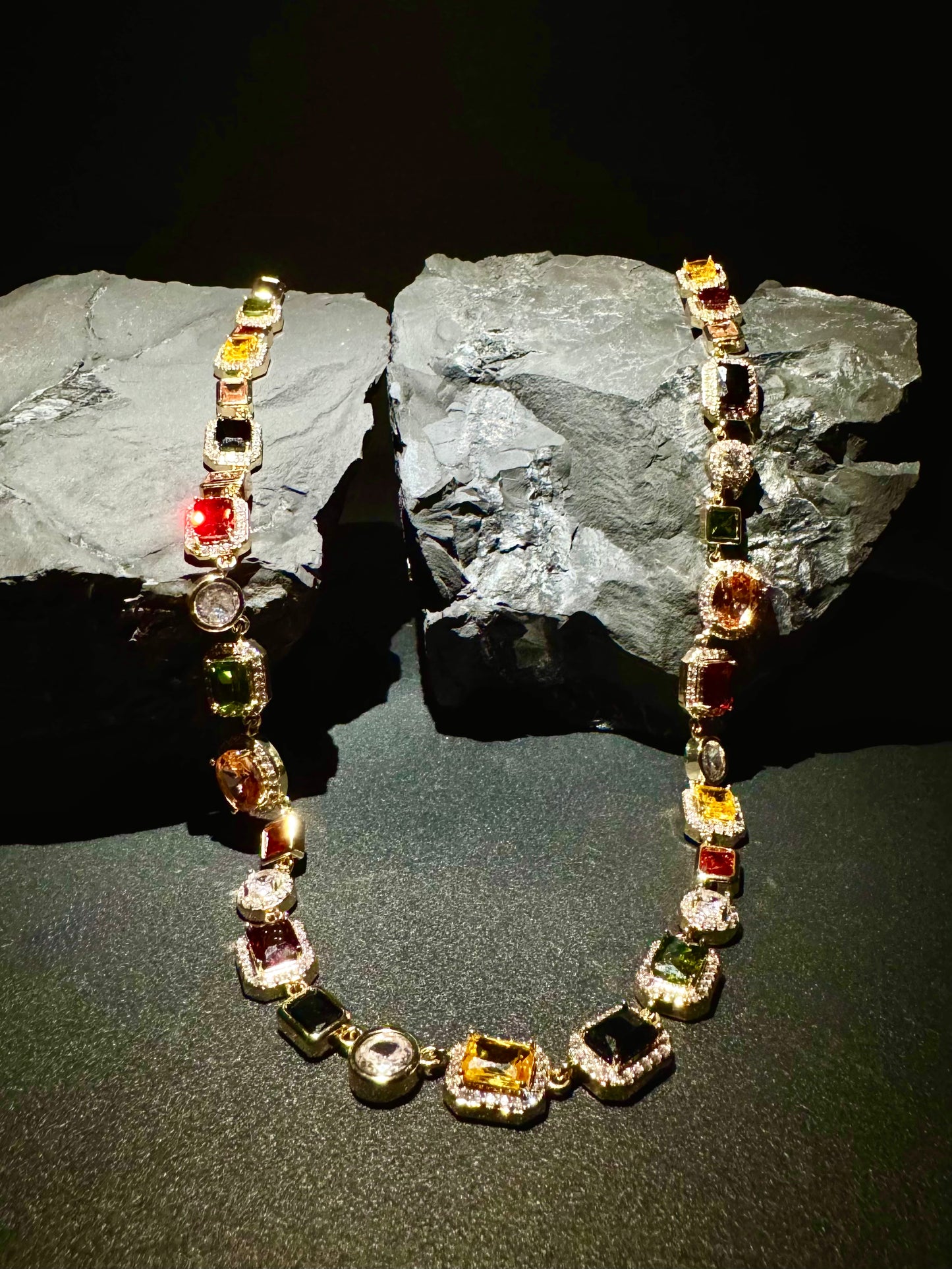 APOLLO GEM STONES NECKLACE