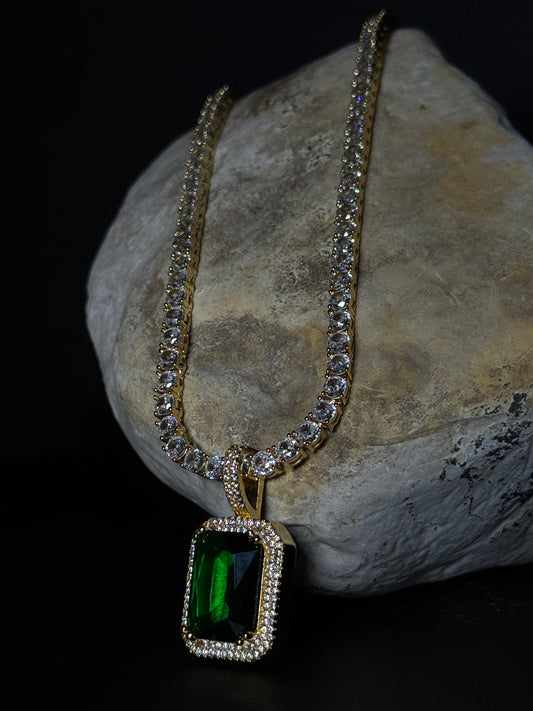 MIDNIGHT EMERALD GEM NECKLACE