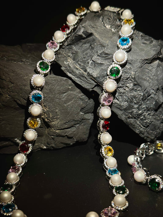 AYLLA GEM STONES NECKLACE