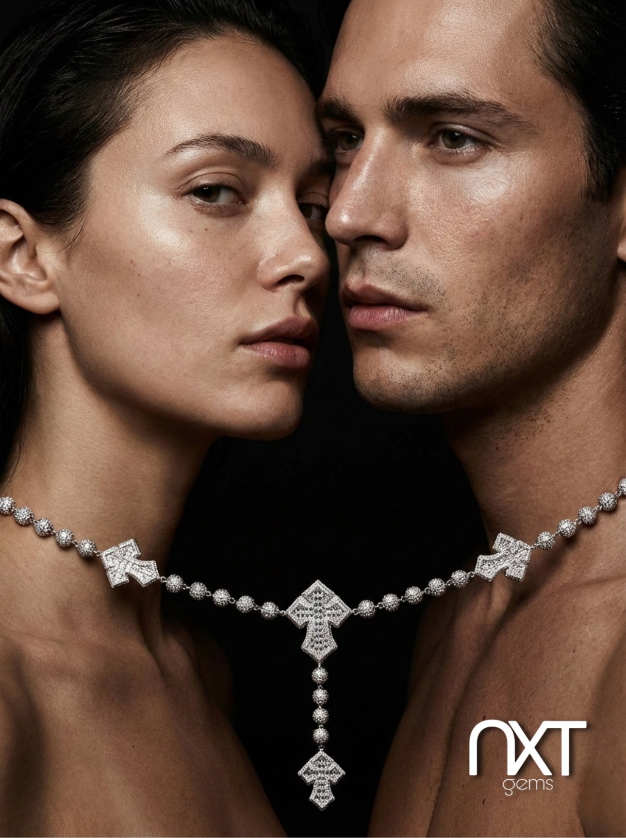 CIELO ROSARY NECKLACE