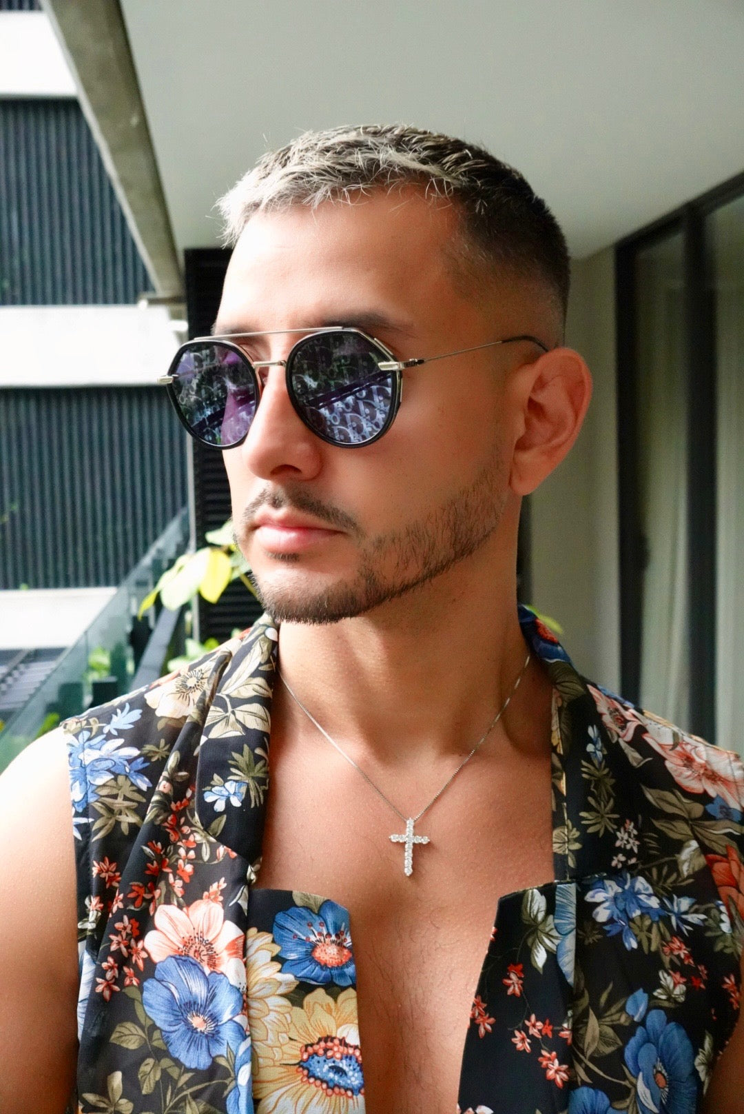 REDEMPTION MOISSANITE CROSS