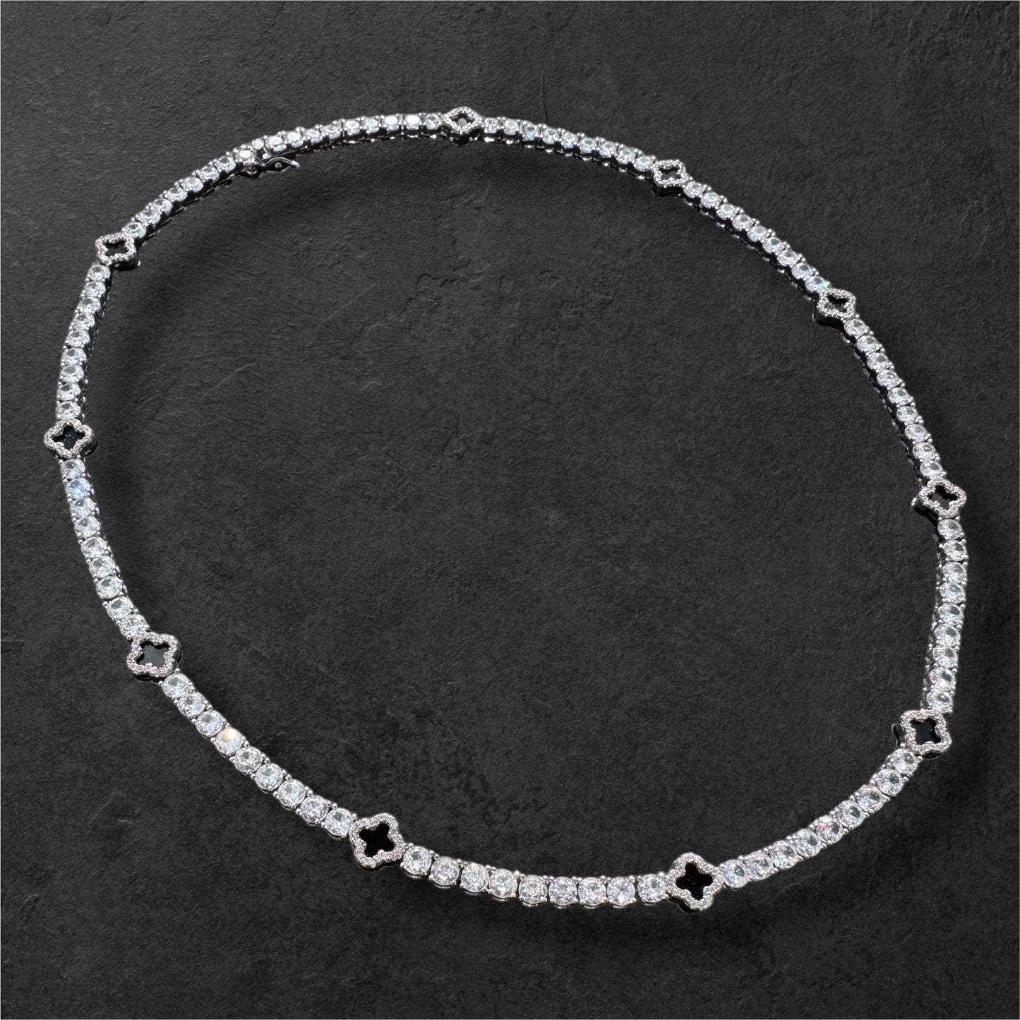 HALO SILVER NECKLACE