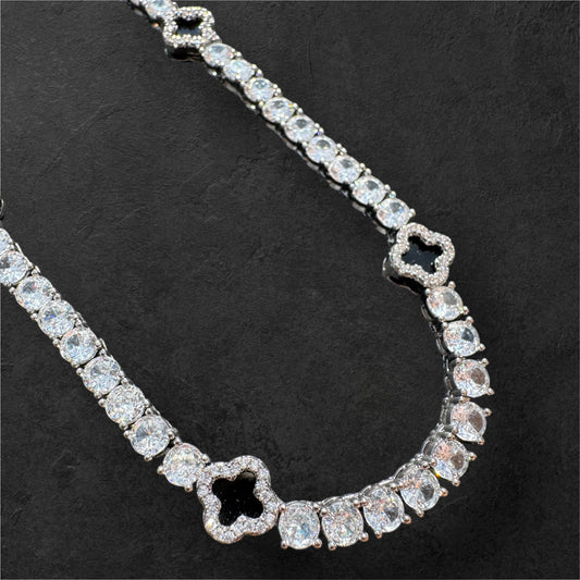 HALO SILVER NECKLACE