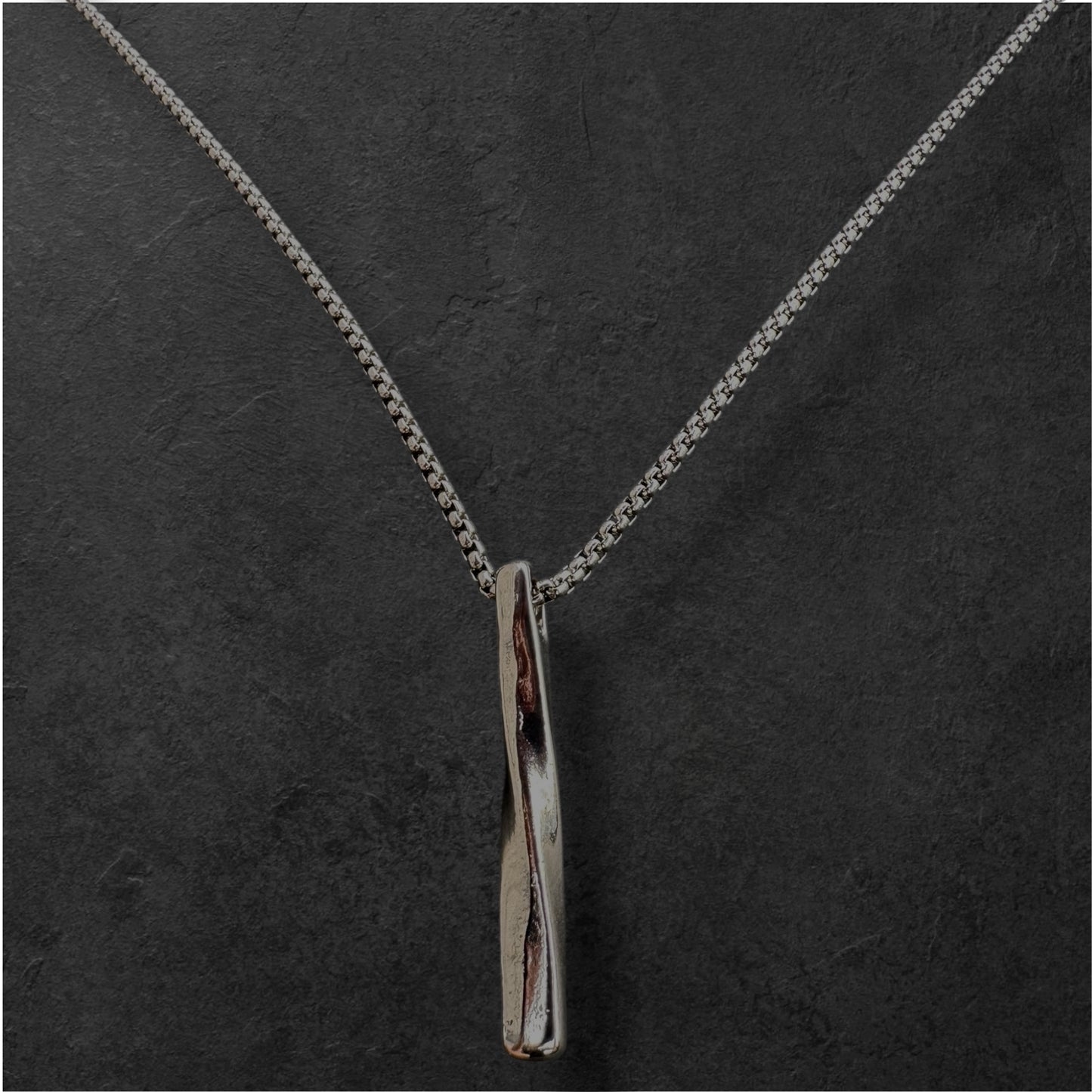 ROCKET NECKLACE