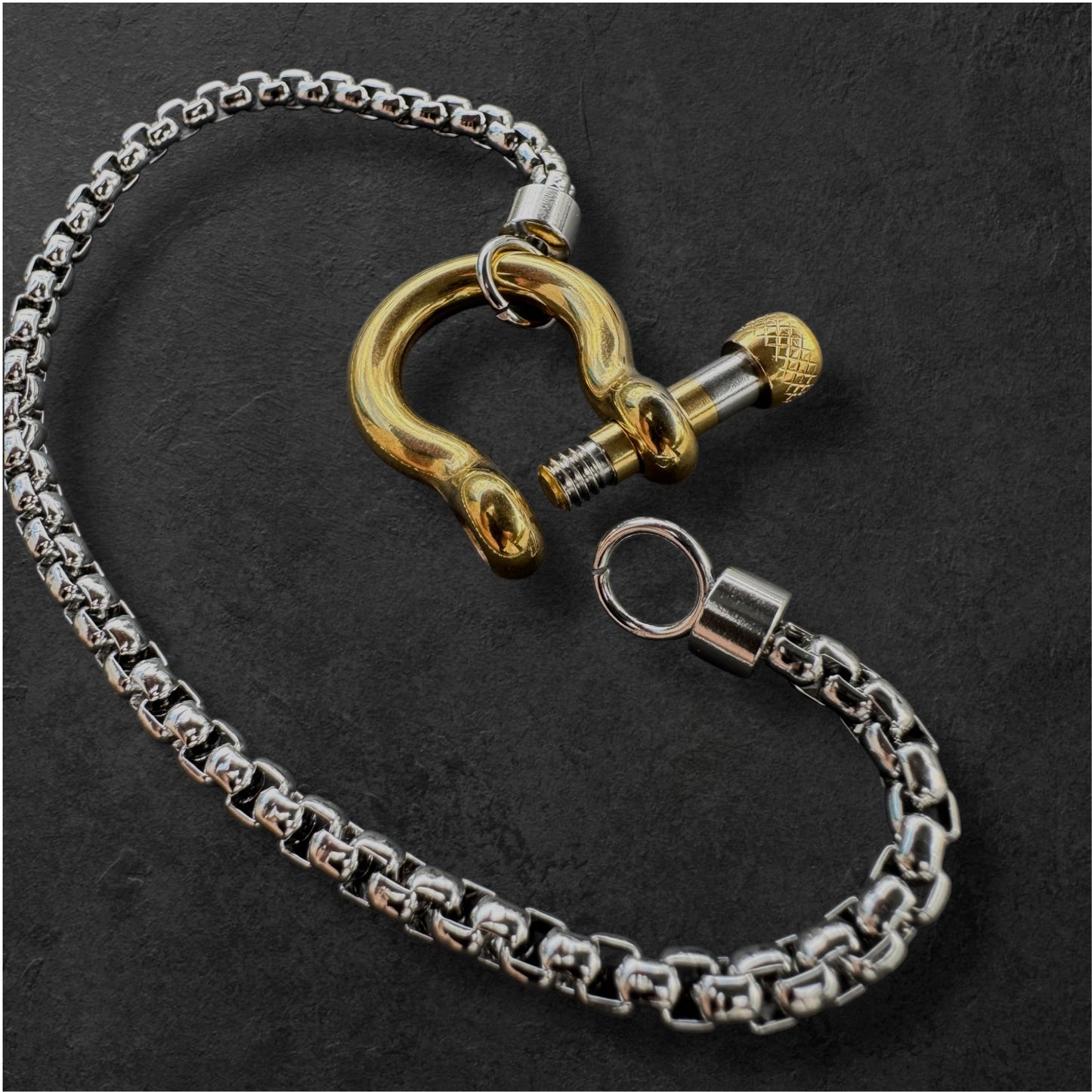 MERLE CHARM BRACELET