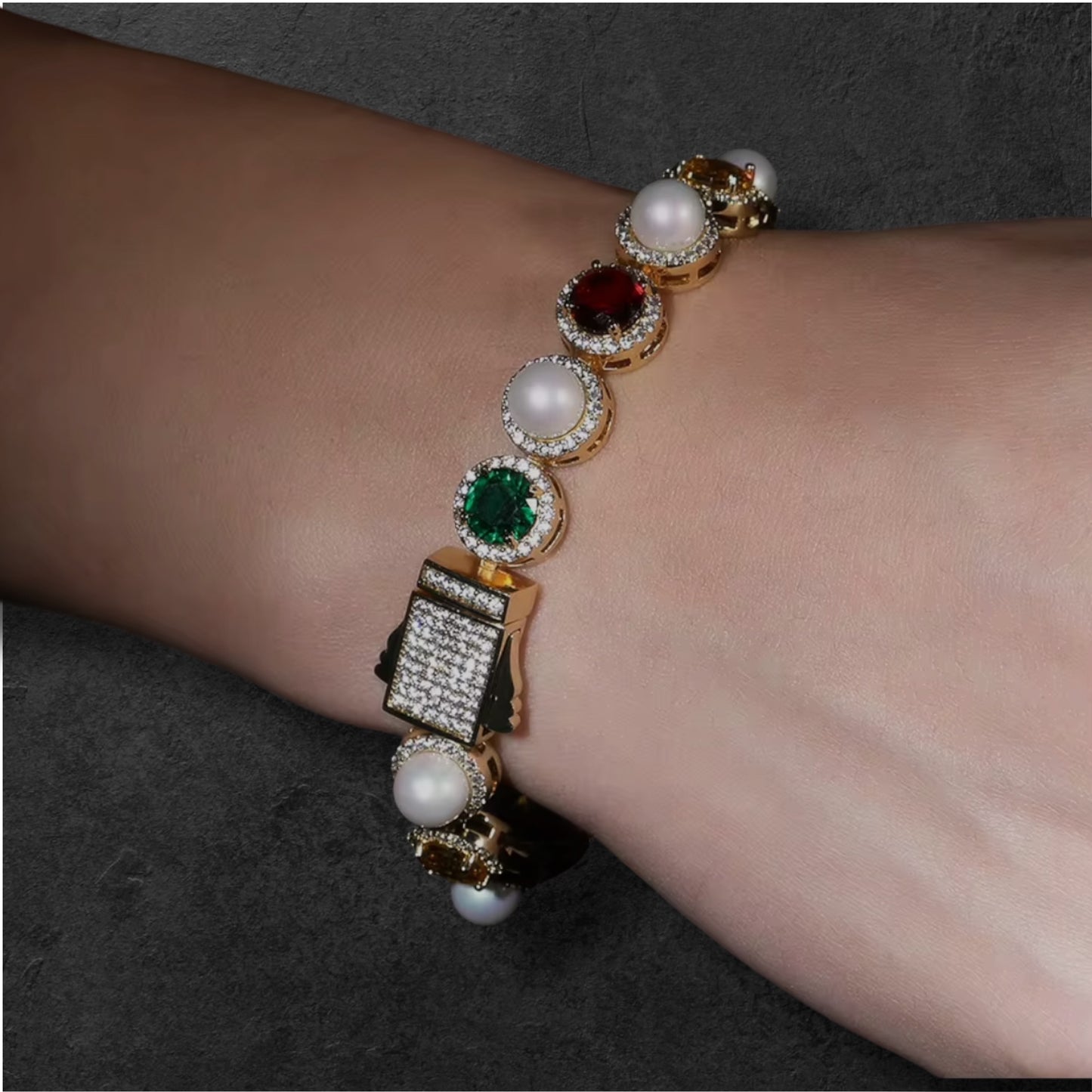 AYLLA GEM STONES BRACELET